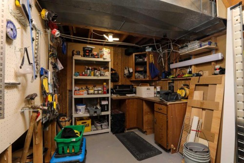 97 Laval Court West, Lethbridge, AB - Indoor