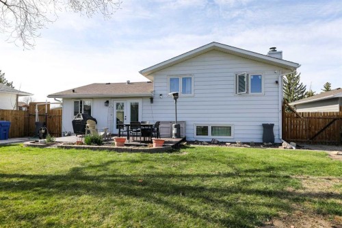 97 Laval Court West, Lethbridge, AB - Outdoor