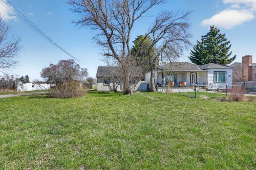 331 N 200 E, Raymond, AB - Outdoor