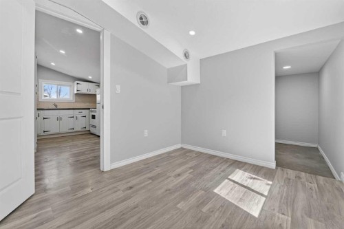 331 N 200 E, Raymond, AB - Indoor Photo Showing Other Room