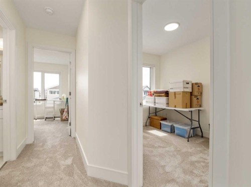 4325 28 Avenue South, Lethbridge, AB - Indoor Photo Showing Other Room