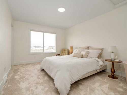 4325 28 Avenue South, Lethbridge, AB - Indoor Photo Showing Bedroom