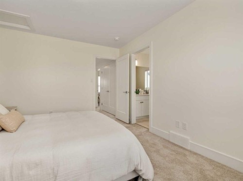 4325 28 Avenue South, Lethbridge, AB - Indoor Photo Showing Bedroom