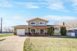 202 Rubie Crescent  Nobleford, AB T0L 1S0