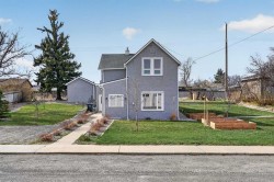 228 21 Street  Fort Macleod, AB T0L 0Z0