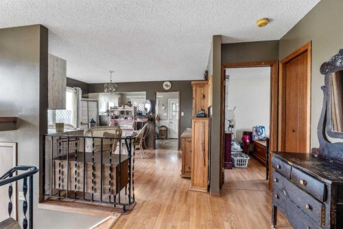 4716 Heritage Drive, Taber, AB - Indoor Photo Showing Other Room