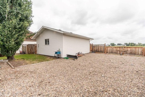 4716 Heritage Drive, Taber, AB - Outdoor