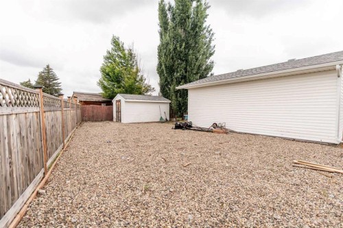 4716 Heritage Drive, Taber, AB - Outdoor With Exterior