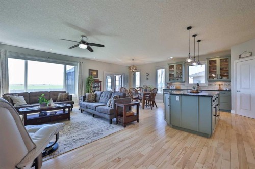397 S 250 W, Raymond, AB - Indoor