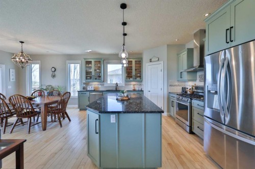 397 S 250 W, Raymond, AB - Indoor