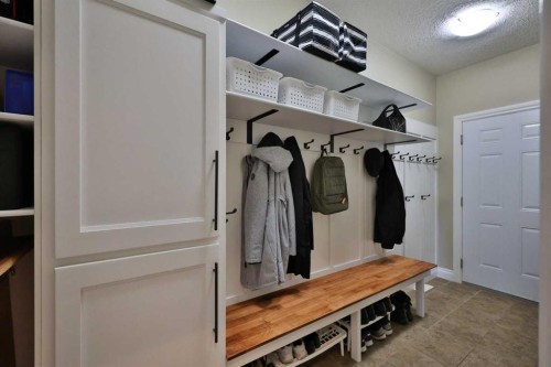 397 S 250 W, Raymond, AB - Indoor