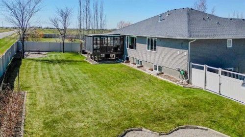 397 S 250 W, Raymond, AB - Outdoor