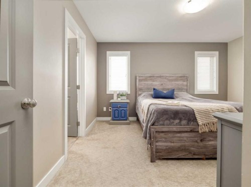 413 Devonia Way West, Lethbridge, AB - Indoor Photo Showing Bedroom