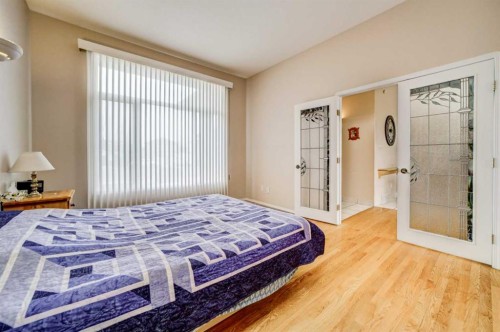 50 Sarcee Place West, Lethbridge, AB - Indoor Photo Showing Bedroom