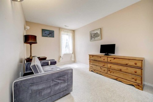 50 Sarcee Place West, Lethbridge, AB - Indoor