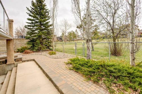 50 Sarcee Place West, Lethbridge, AB - Outdoor
