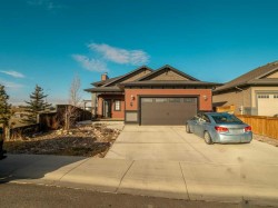 2-351 Skeena Crescent WESTLethbridge, AB T1J 5K3