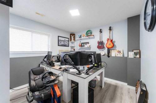 4214 56 Street, Taber, AB - Indoor Photo Showing Office