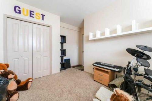 4214 56 Street, Taber, AB - Indoor Photo Showing Other Room