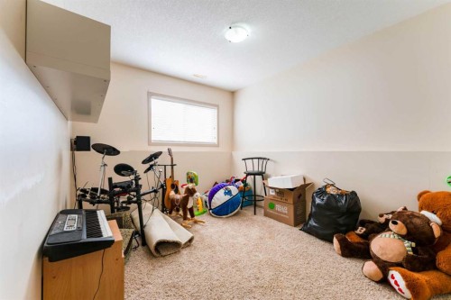 4214 56 Street, Taber, AB - Indoor