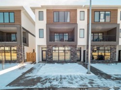 1036 Coalbrook Gate WESTLethbridge, AB T1J 5X2
