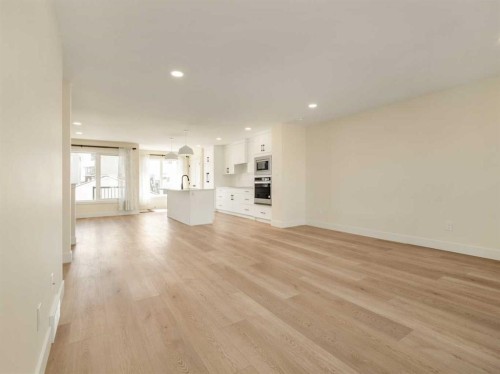 1036 Coalbrook Gate West, Lethbridge, AB - Indoor