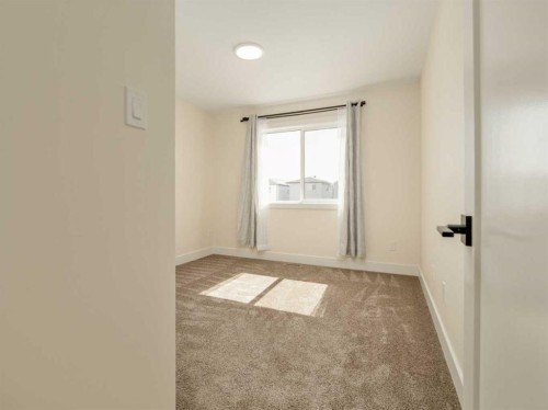 1036 Coalbrook Gate West, Lethbridge, AB - Indoor Photo Showing Other Room