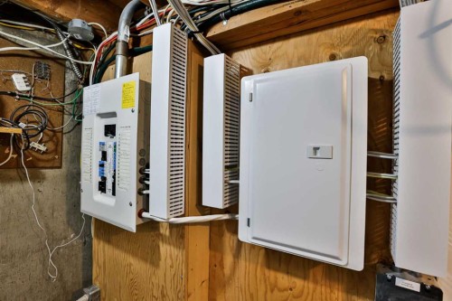 330 Wascana Crescent Se, Calgary, AB 