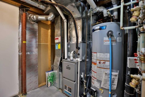 330 Wascana Crescent Se, Calgary, AB - Indoor Photo Showing Basement
