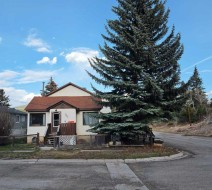 1201 83 Street Coleman, AB T0K 0M0