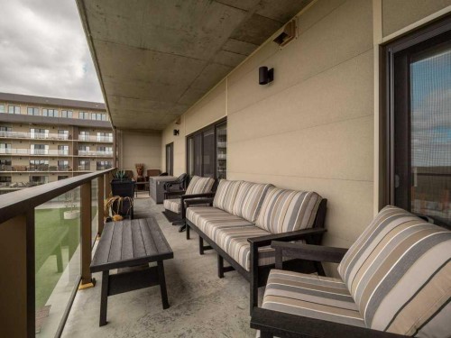 333-102 Scenic Drive North, Lethbridge, AB - Outdoor With Exterior