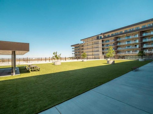 333-102 Scenic Drive North, Lethbridge, AB - Outdoor
