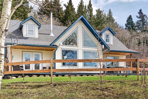 5 Villa Vega Acres, Lundbreck, AB 
