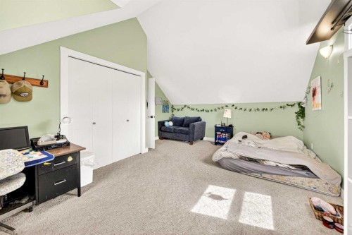 5 Villa Vega Acres, Lundbreck, AB 
