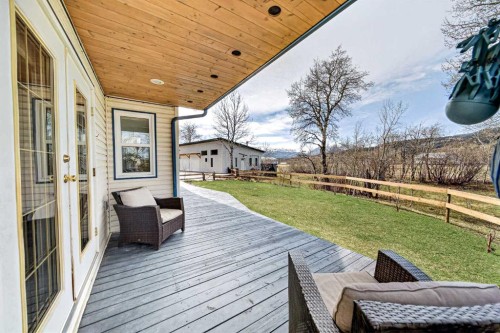5 Villa Vega Acres, Lundbreck, AB 