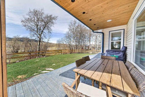 5 Villa Vega Acres, Lundbreck, AB 
