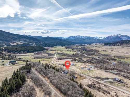 5 Villa Vega Acres, Lundbreck, AB 