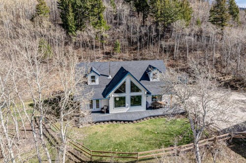 5 Villa Vega Acres, Lundbreck, AB 