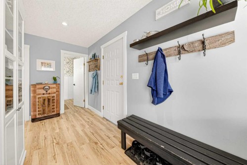5 Villa Vega Acres, Lundbreck, AB 