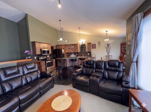 17 Ironstone Drive, Coleman, AB - Indoor Photo Showing Living Room