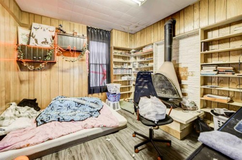 162 2 Avenue West, Cardston, AB - Indoor