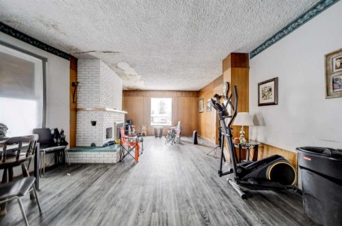 162 2 Avenue West, Cardston, AB - Indoor Photo Showing Gym Room