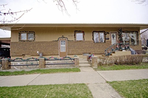 516 18 Street NORTH Lethbridge, AB T1H 3G7
