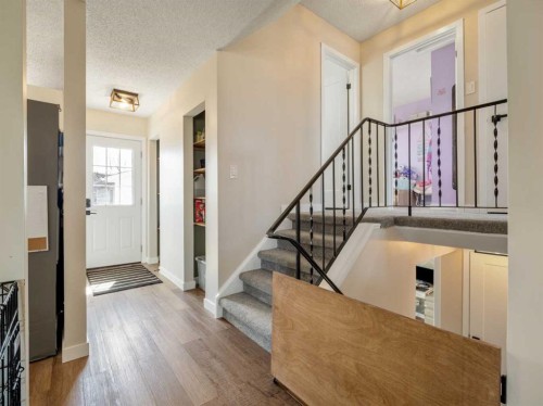 162 Purdue Court West, Lethbridge, AB - Indoor Photo Showing Other Room