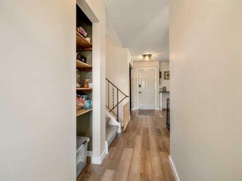 162 Purdue Court West, Lethbridge, AB - Indoor Photo Showing Other Room