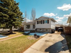 162 Purdue Court WESTLethbridge, AB T1K 4S2