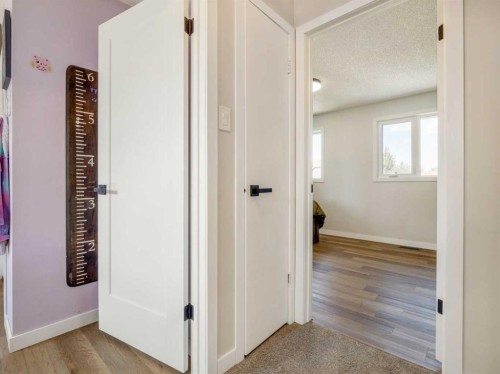 162 Purdue Court West, Lethbridge, AB - Indoor Photo Showing Other Room