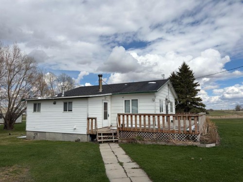 24E 3 Avenue South, Hill Spring, AB - Outdoor With Deck Patio Veranda
