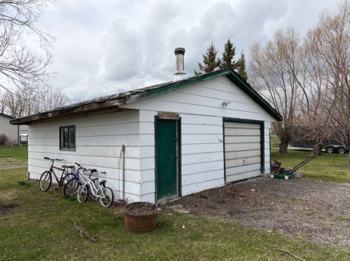 24E 3 Avenue South, Hill Spring, AB - Outdoor With Exterior