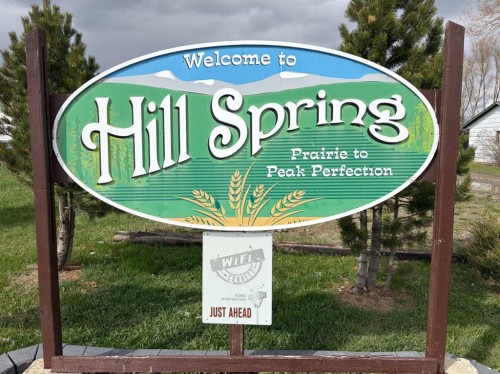 24E 3 Avenue South, Hill Spring, AB - 